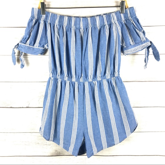 Hint of Blush Striped Off The Shoulder Romper Sz M - Picture 2 of 7